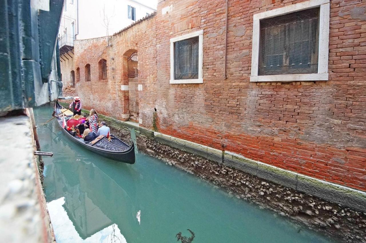Gondola View Apartment Venedik Dış mekan fotoğraf