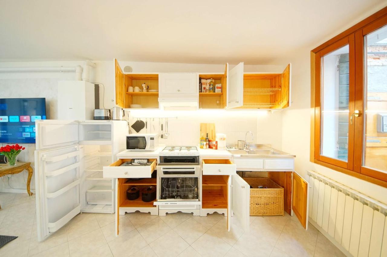 Gondola View Apartment Venedik Dış mekan fotoğraf