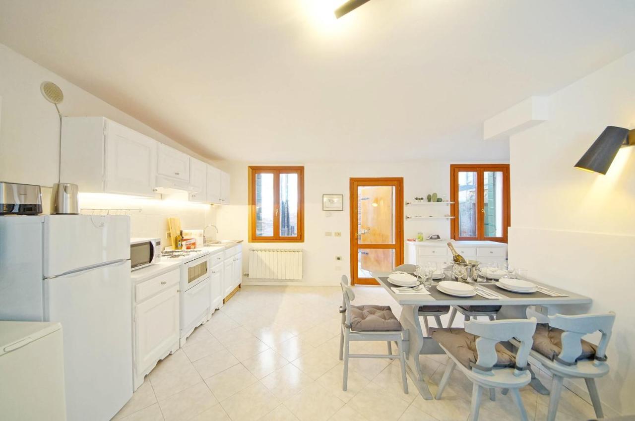 Gondola View Apartment Venedik Dış mekan fotoğraf